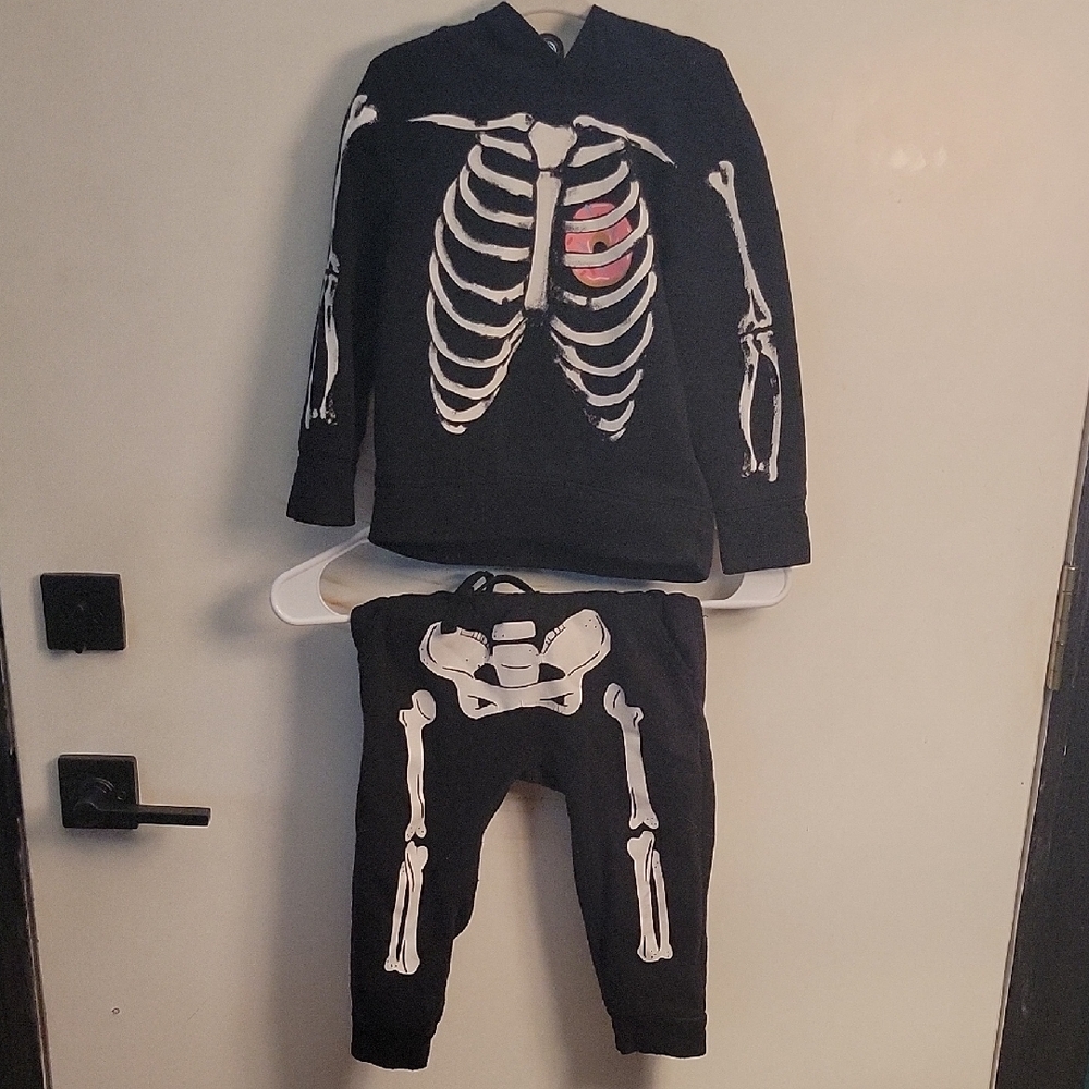 Old Navy Skeleton Donut Matching Set